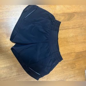 lululemon hotty hot shorts 4 inch